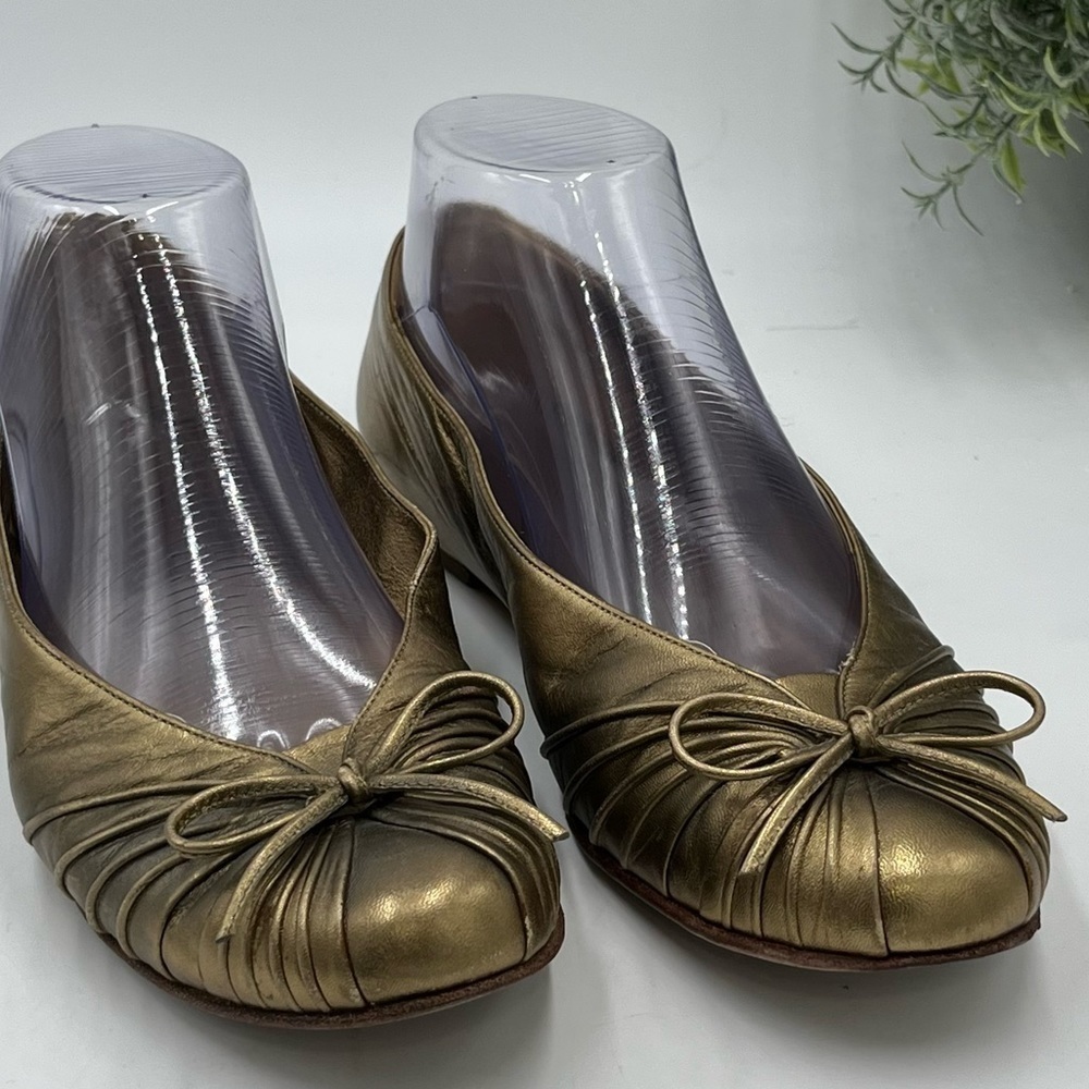Salvatore Ferragamo Bow Pleated Metallic Bronze Leather Flats Sz‎ 8B/38.5